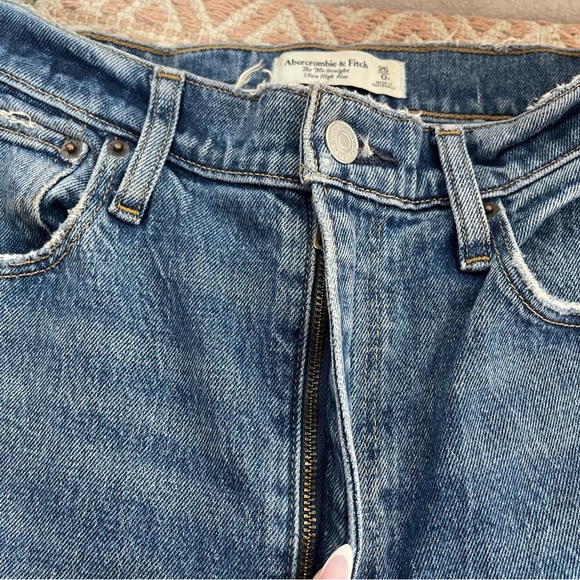 Abercrombie & Fitch CURVE LOVE The 90s Straight Ultra High Rise Jean Size 25 - Picture 9 of 14